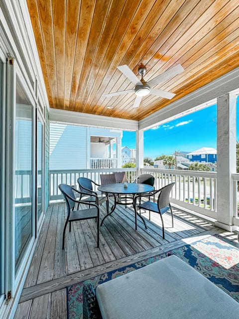 Second floor deck off living room