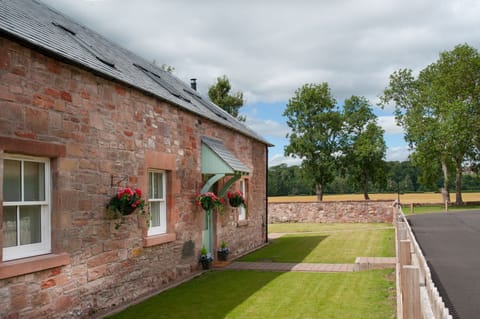 Dryburgh Steading One - the rear lawned garden