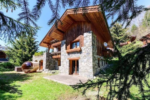 Welcome to the Chalet Etienne!