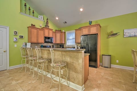 Kitchen | 2nd Floor | Full Equipped | Cooking Basics