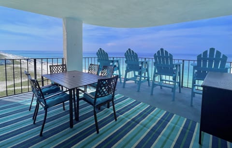 Very Large Covered Balcony