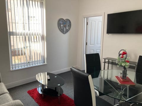 South Pier - Living Room