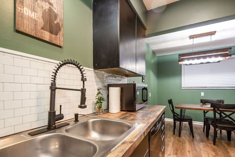 Kitchen is fully stocked with all your main needs