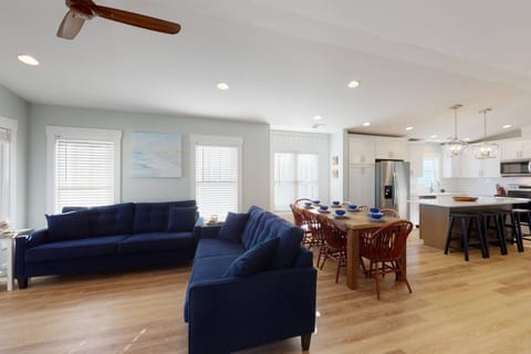 Relax with the entire group in the spacious open floor plan. Large comfy couches!
