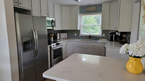 Main Level, Kitchen with Large Island Bar