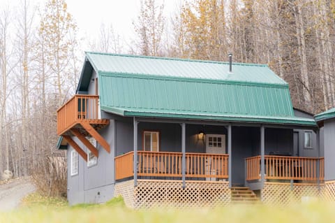 Cabin exterior 