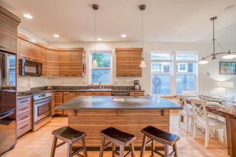 Kitchen Island with Seating