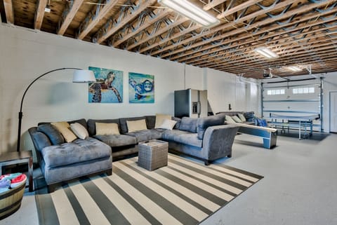 Game Room  - Unit B (1st floor)