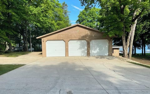 2 Garage stalls available. Concrete driveway. 