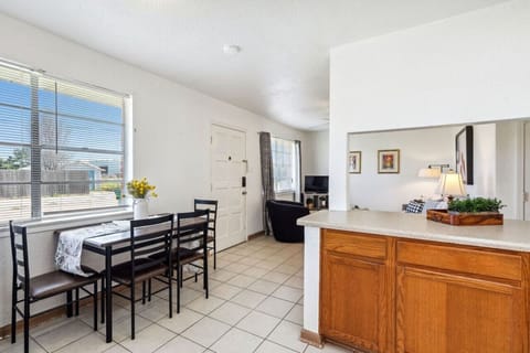 Dining area-kitchen