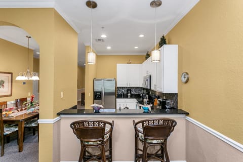 18710 New Providence Unit 710, Bahama Bay_07.jpg