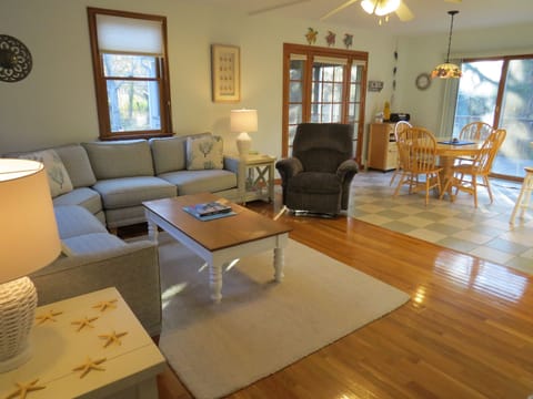 Bright Open Floor Plan