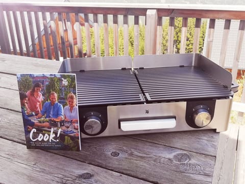 Wood, Outdoor Furniture, Gas, Rectangle, Fence, Grass, Font, Tree, Hardwood