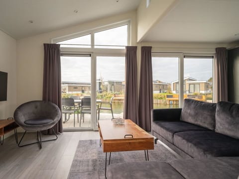 Furniture, Property, Table, Building, Comfort, Wood, Curtain, Interior Design, Shade, Plant