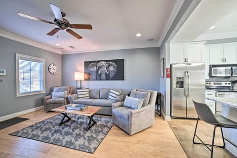 Living Room | Free WiFi