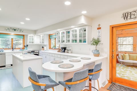 Breakfast Bar | 1st Floor