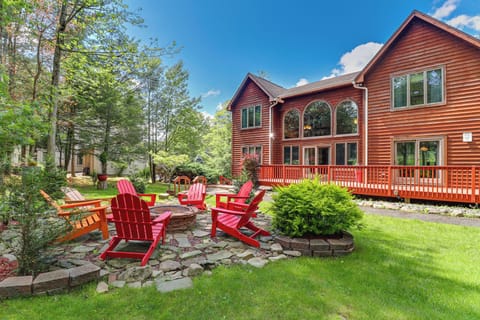 Lake Harmony Vacation Rental | 5BR | 4.5BA | Stairs Required | 2,411 Sq Ft