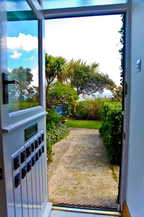 Welcome to Admiral Cottage, holiday home in St Ives