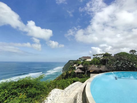infinity common pool in Karma Kandara resort