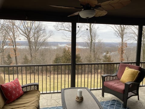 Seasonal lake views. 