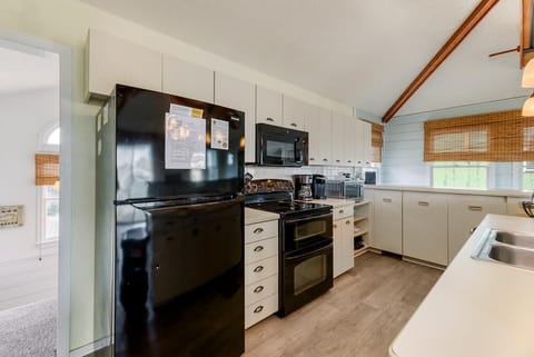 Top level kitchen (2)