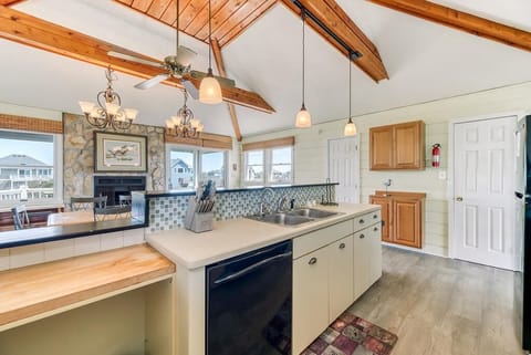 Top level kitchen (3)