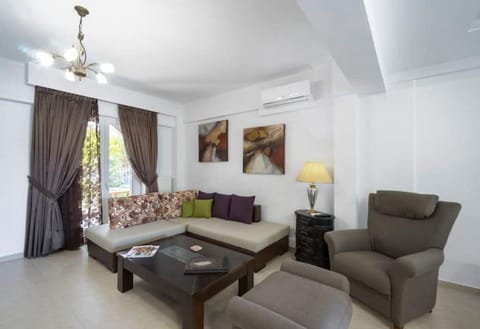 Corner couch, suitable also for a child to sleep.Ground floor.