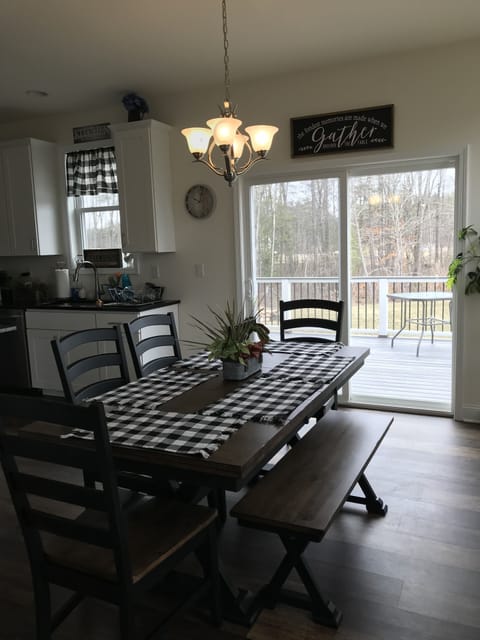 Dining room, seats up to 8 people.
