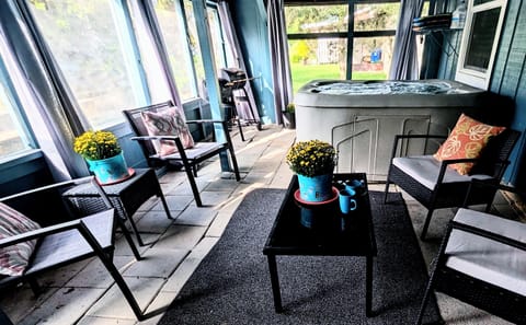 screened in private patio