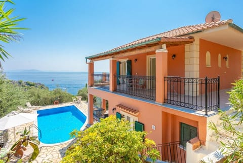 Beautiful villa with private pool and terrace with sea views
