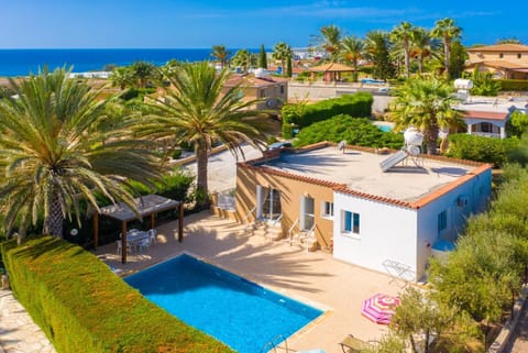 Beautiful villa with private pool and terrace