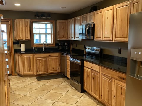 2 coffee pots available