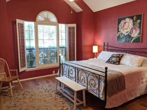 Master bedroom 