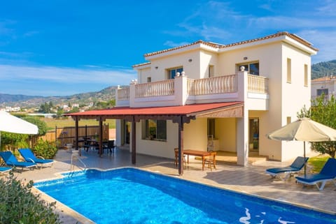 Beautiful villa with private pool and terrace with sea views