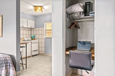 Boutique Beach Retreat Work Desk, Office Space, 