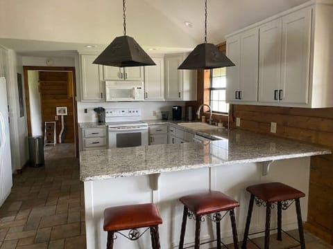 Kitchen with countertop setting
