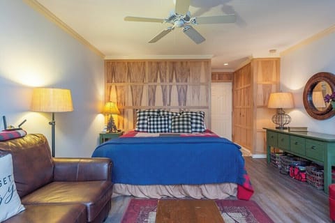 Welcome to AV 16! This unit features a comfortable king bed and a convenient sleeper sofa.
