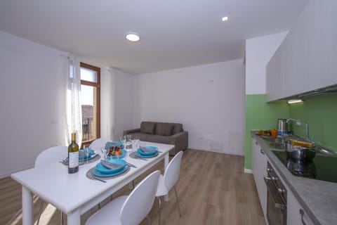 The living room bright and spacious