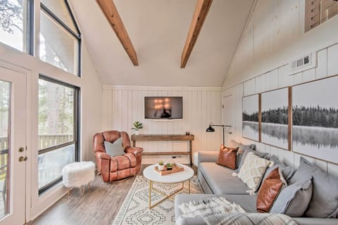 Salem Vacation Rental | Resort Condo | 1BR + Loft | 1BA | 2 Stories | 974 Sq Ft