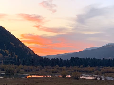 lovely sunset views from Owl Meadows 6