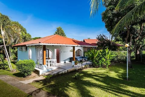 Your little slice of sunshine to come home to.