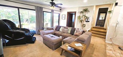 Guest's Private Living Room with Private Bathroom UPSTAIRS.