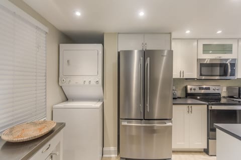 Madeira Norte 102 Laundry