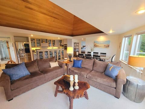 Living room, kitchen and master bedroom behind.