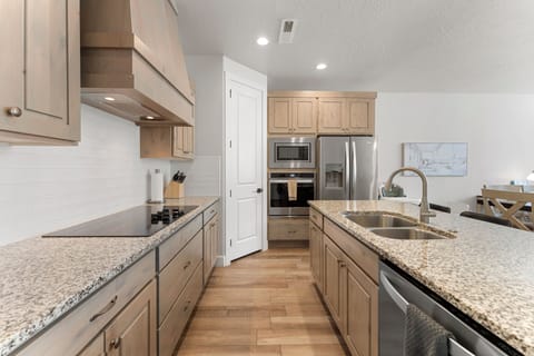 Fully Stocked Kitchen