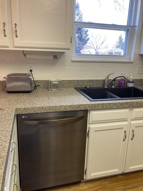 Large dishwasher, child cups/plates, and many tools to cook at home for everyone