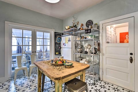 Well-Equipped Kitchen | Coffee Maker | KitchenAid Mixer