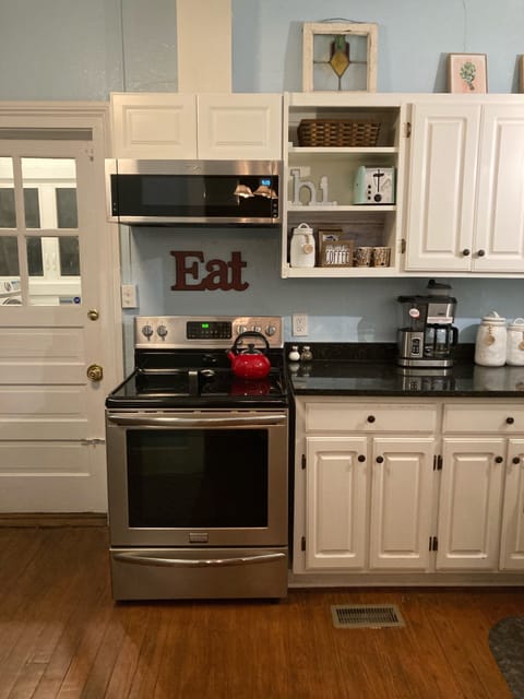 Kitchen - small but meets all of your needs including complimentary coffee