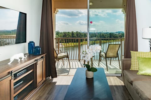 Beautiful Lake View!