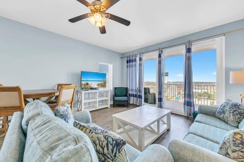 Laketown Wharf 838